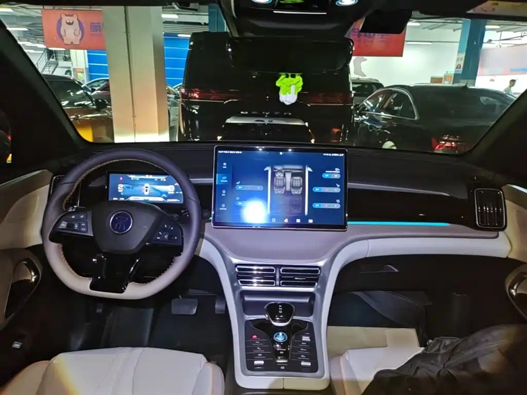 BYD Song Pro New Energy 2023 Champion Edition DM-i 110KM Excellence фото 10