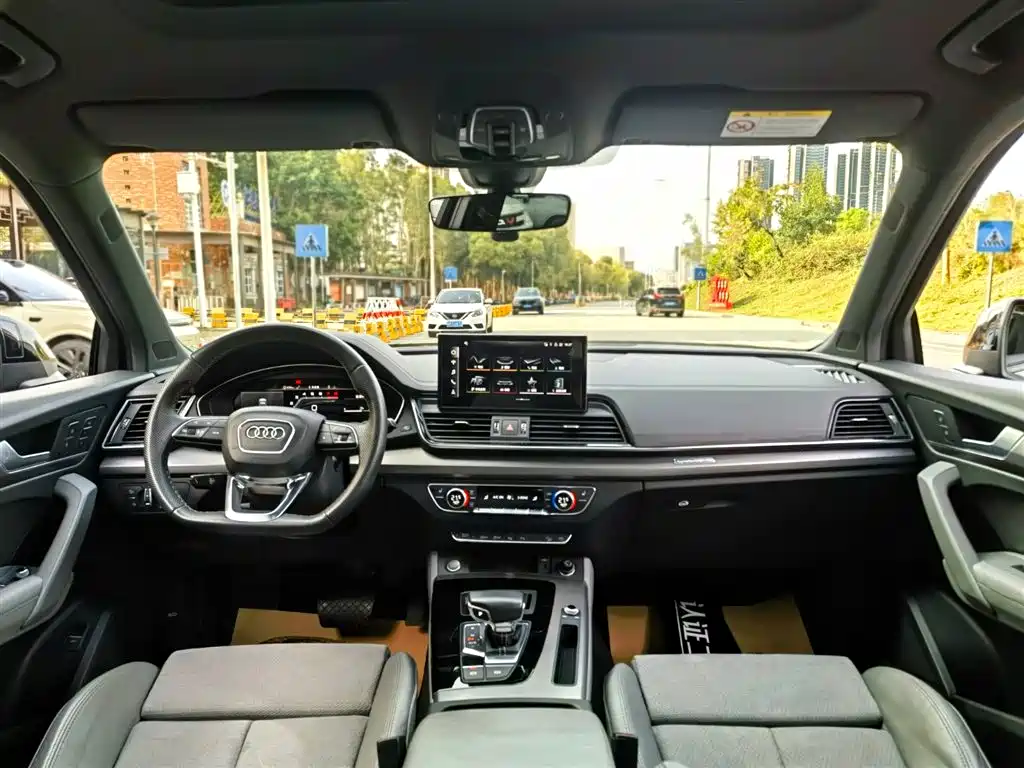 Audi Q5L Sportback 2022 45 TFSI Luxury фото 8