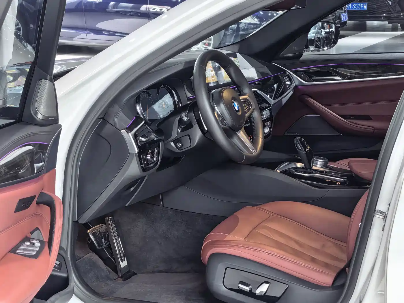 BMW 5 Series 2018 Facelift 530Li Exclusive M Sport Package фото 3