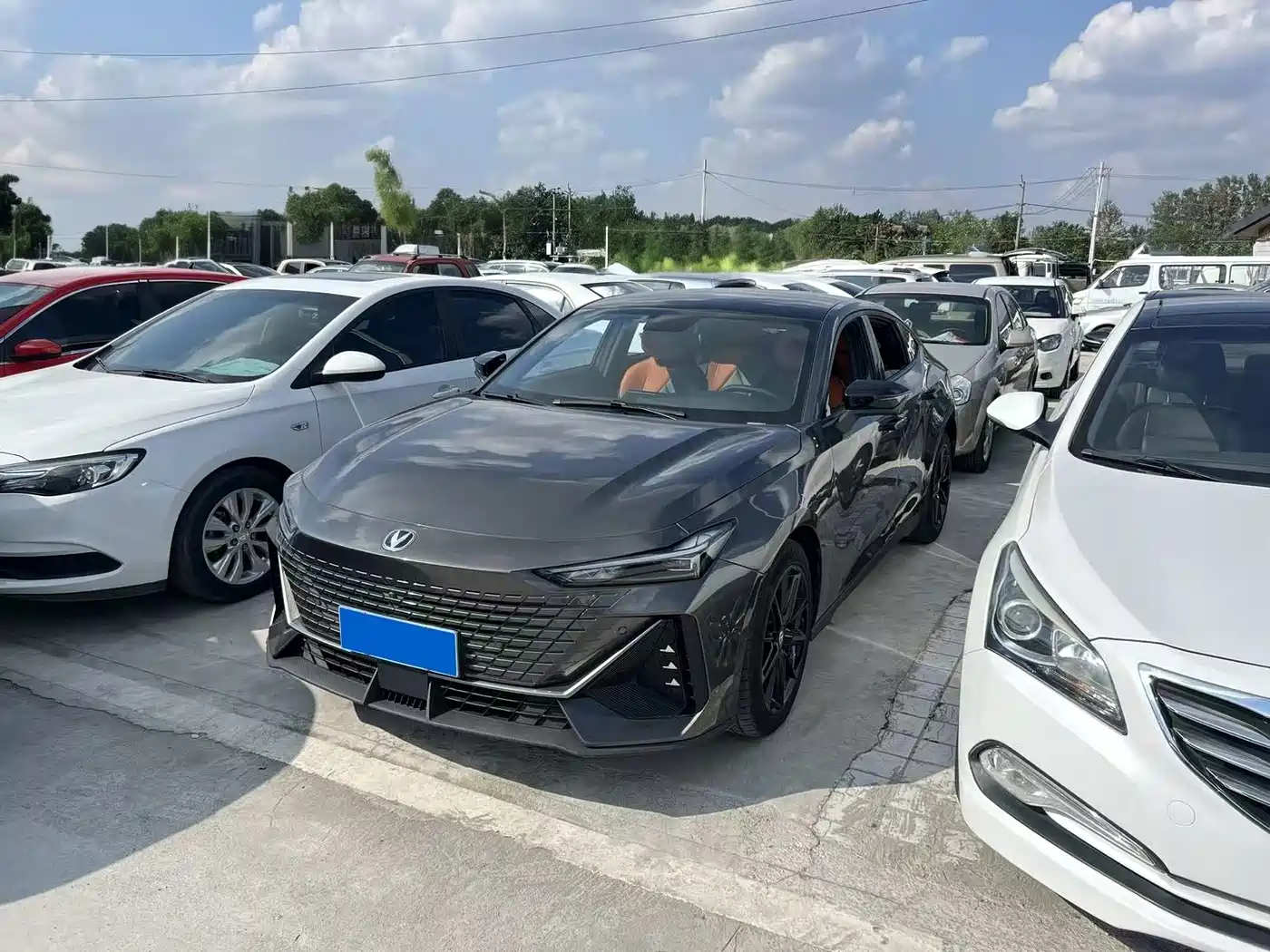 Changan Changan UNI-V 2022 1.5T Premium Model