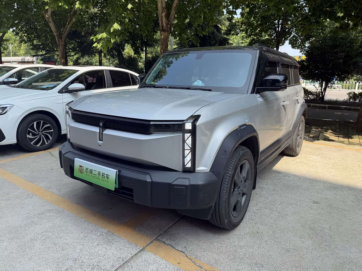 iCAR 03