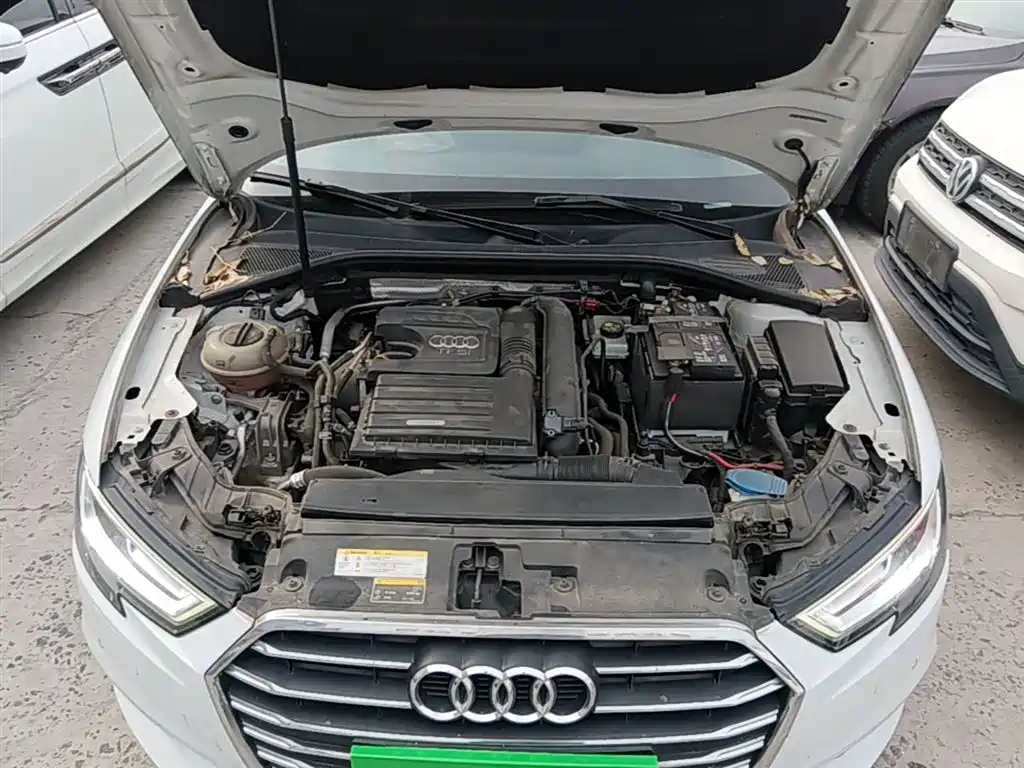 Audi A3 2018 30th Anniversary Sportback 35 TFSI Style фото 20