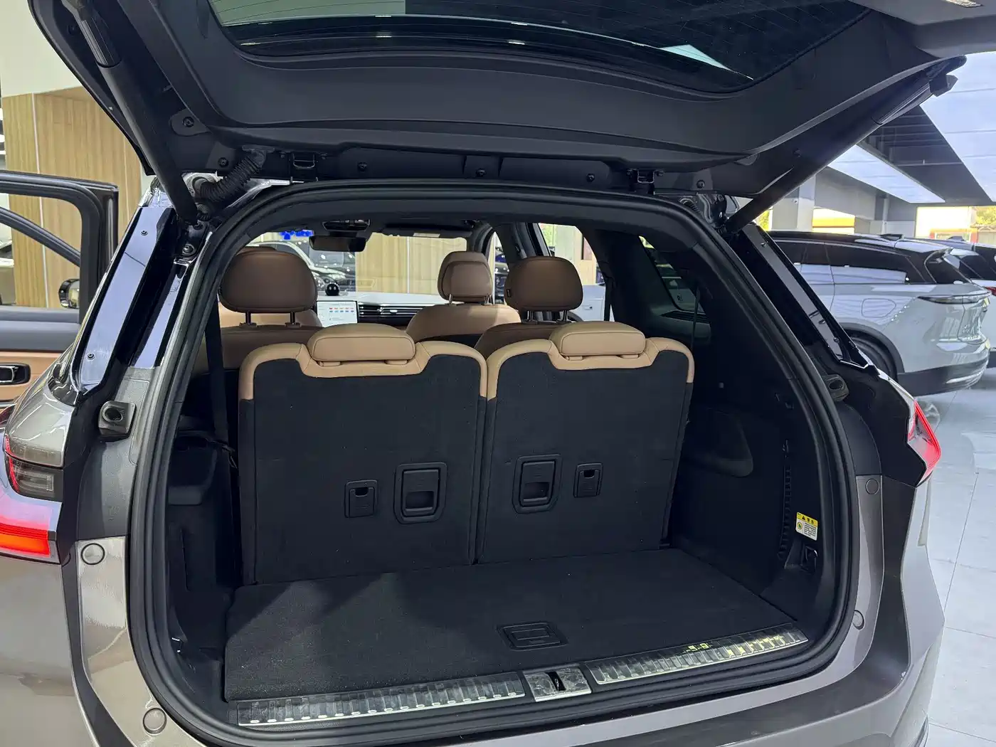 NIO ES8 2022 2020 580KM 6-Seater