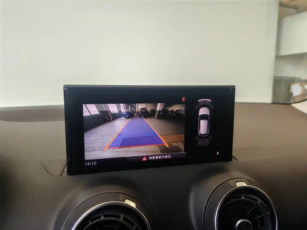 Фото 7 - Audi Q2L