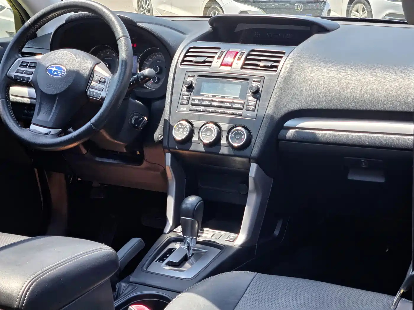 Subaru Forester 2014 2.5i Automatic Elite Edition фото 8