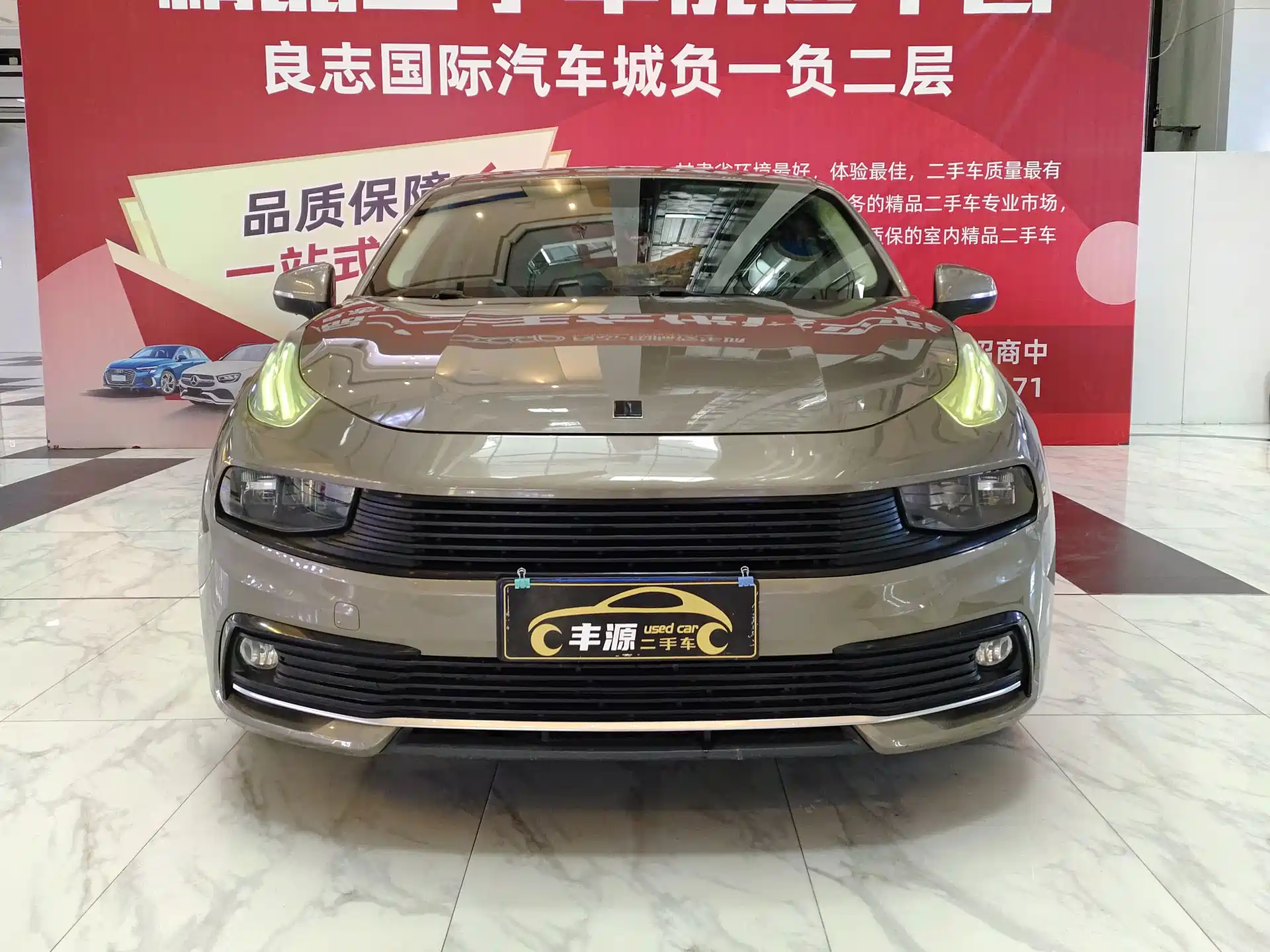 Фото 2 - Lynk & Co 03
