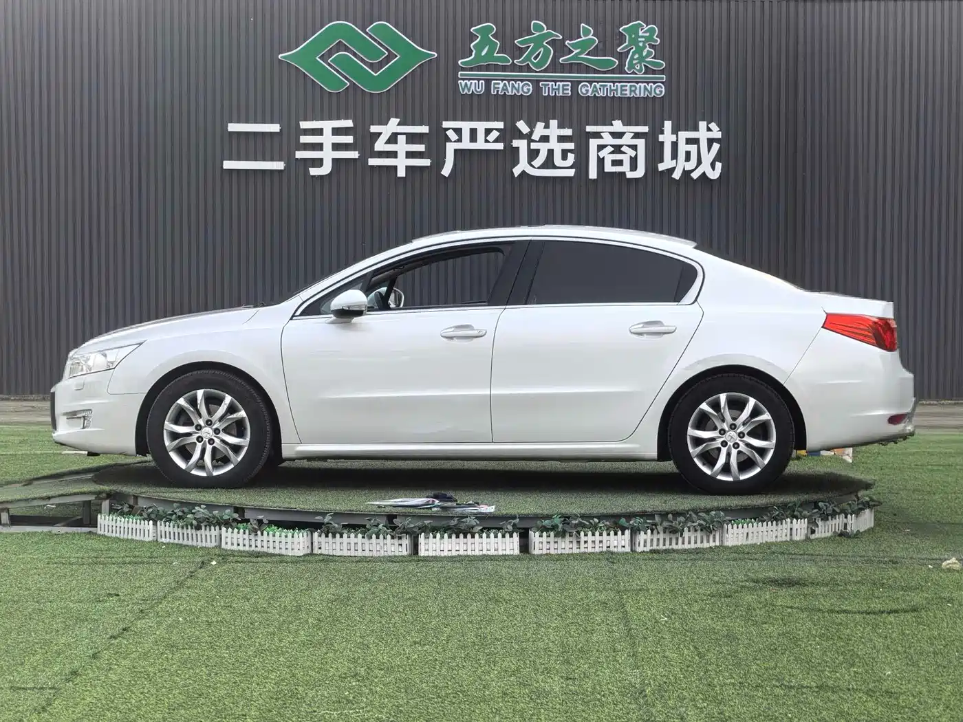 Peugeot 508 2012 2.3L Automatic Smart Edition фото 22