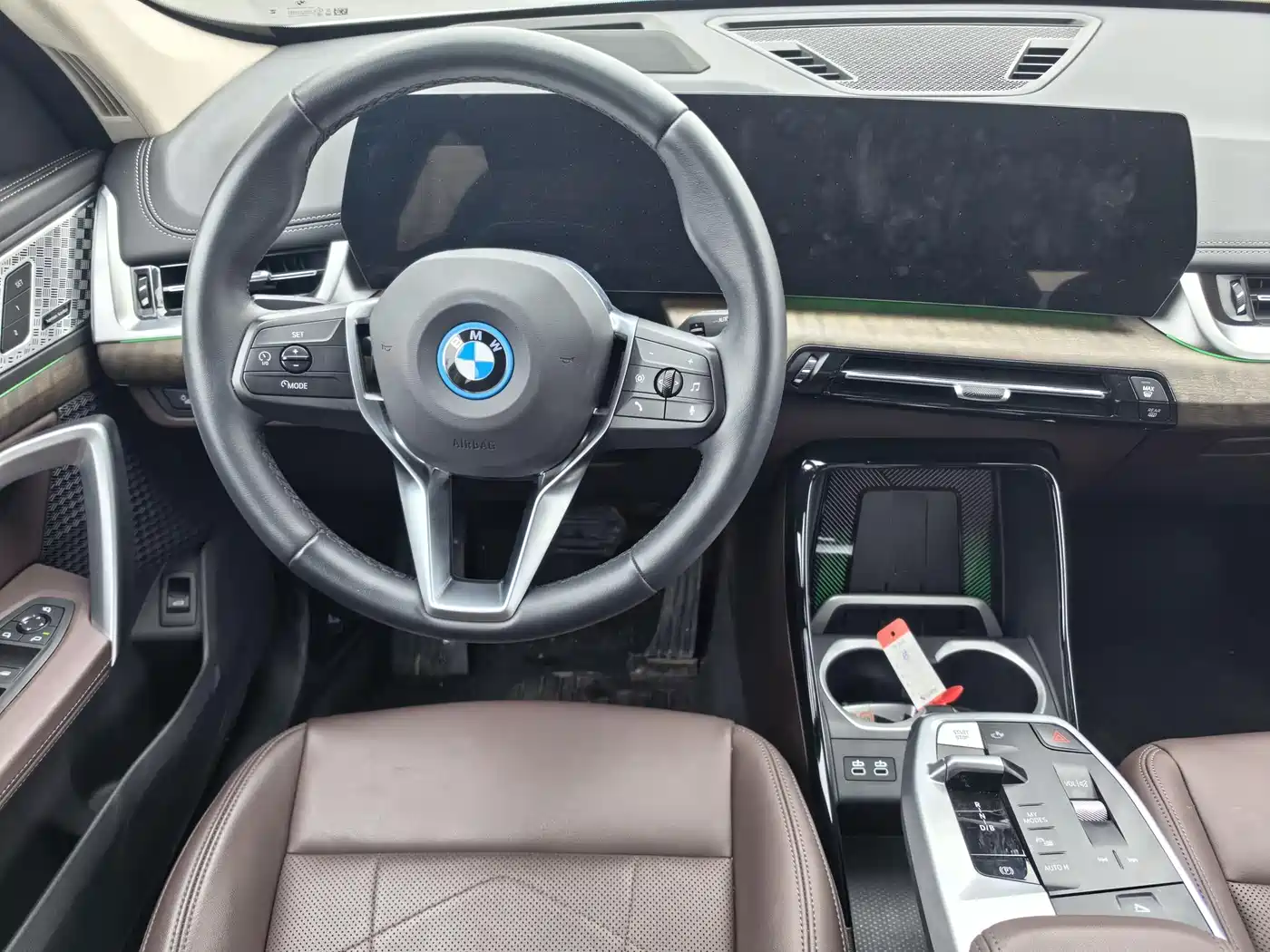 BMW iX1 2023 xDrive30L X Design Package фото 15