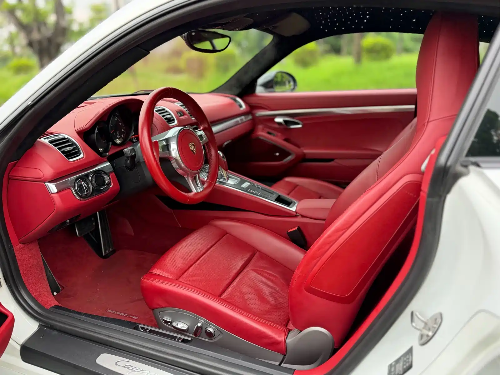 Photo 10 - Porsche Cayman