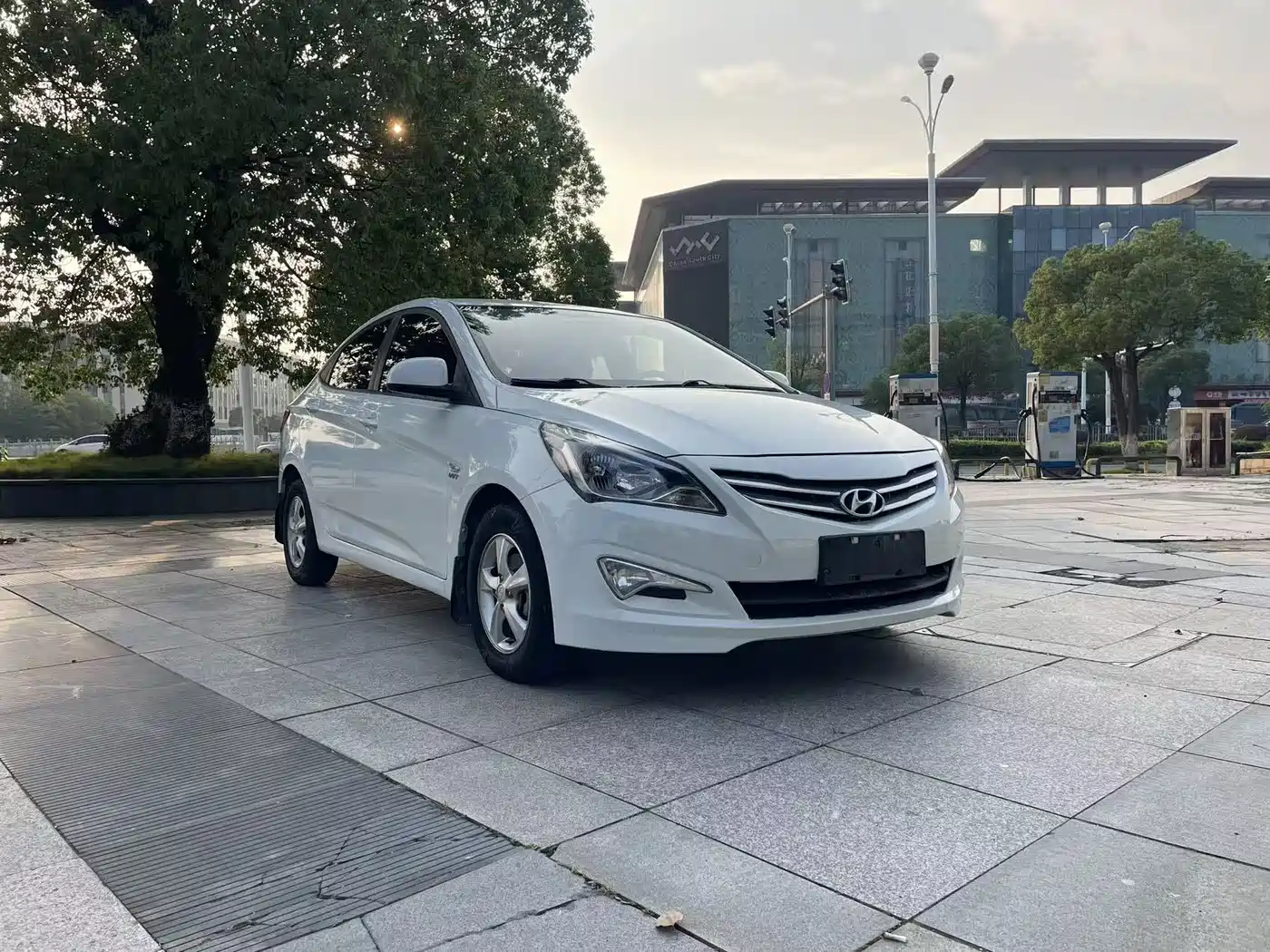 Hyundai Verna 2014 1.4L Automatic Smart GLS фото 3