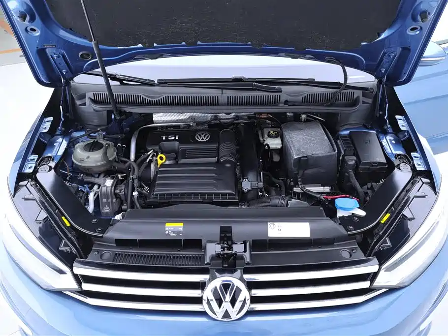 Volkswagen Touran 2016 Touran L 280TSI DSG Luxury фото 10