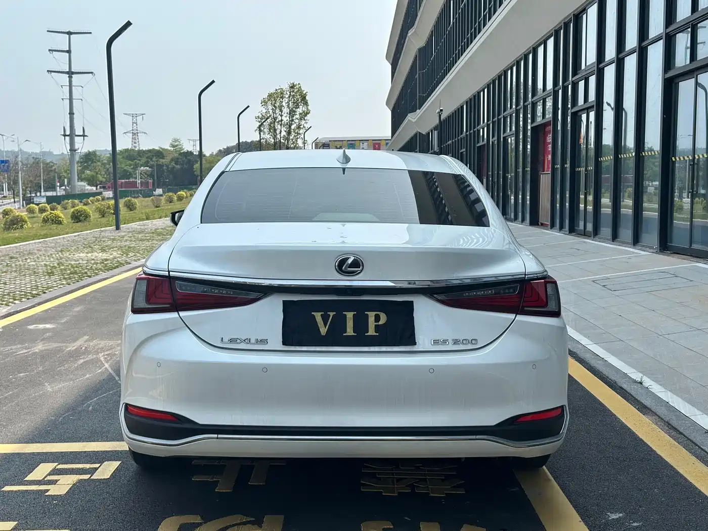 Lexus ES 2022 200 Excellence Edition фото 8