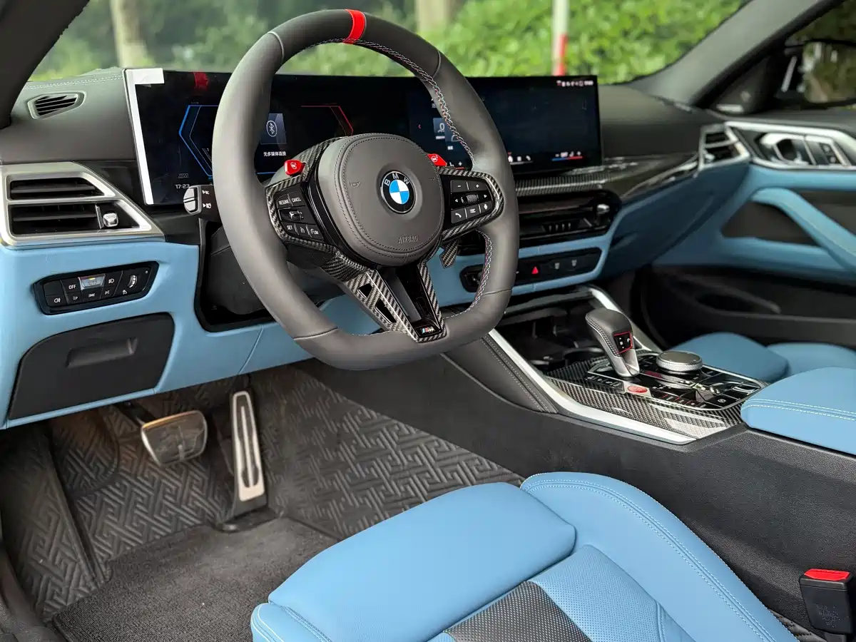 BMW M4 2024 BMW M4 Coupe M xDrive Competition фото 10