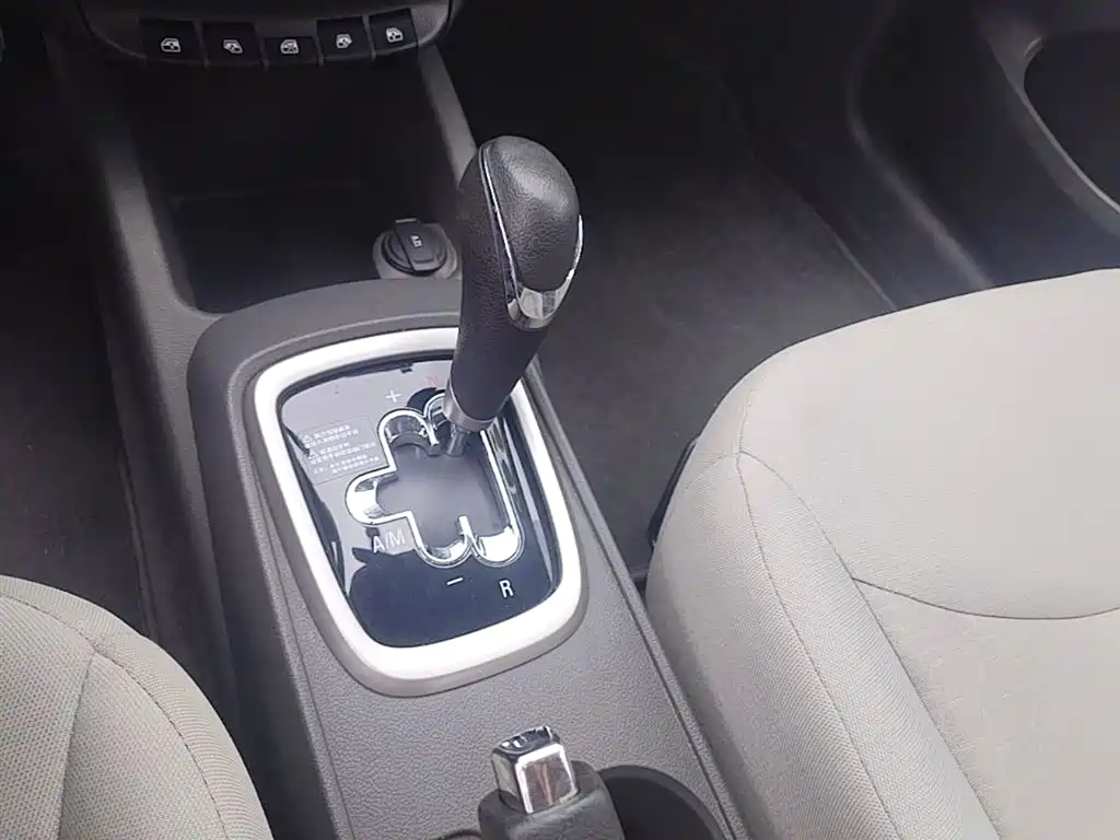 Chevrolet Sail 2018 Sail 3 1.3L AMT Ideal фото 10