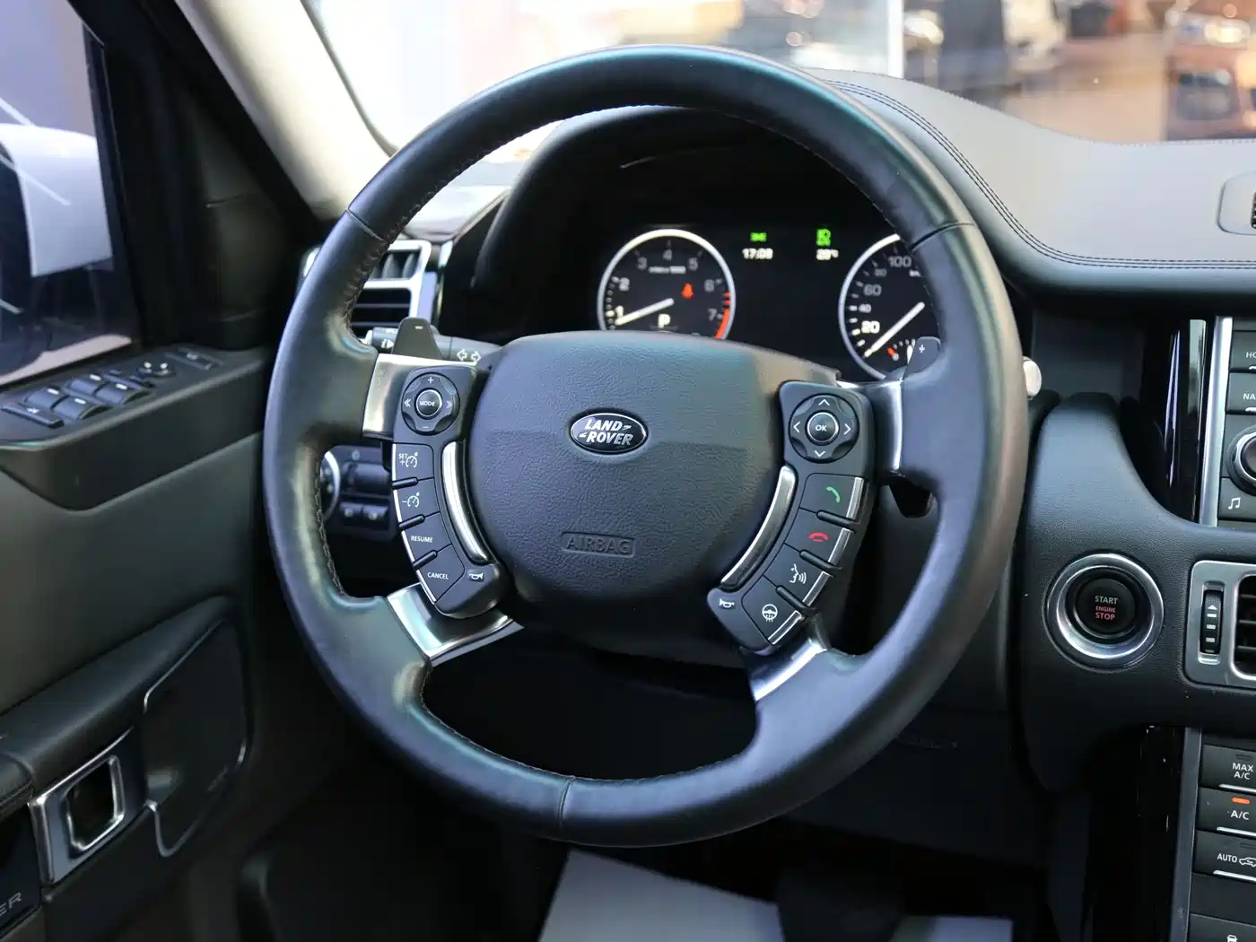 Land Rover Range Rover 2012 5.0 NA V8 фото 10