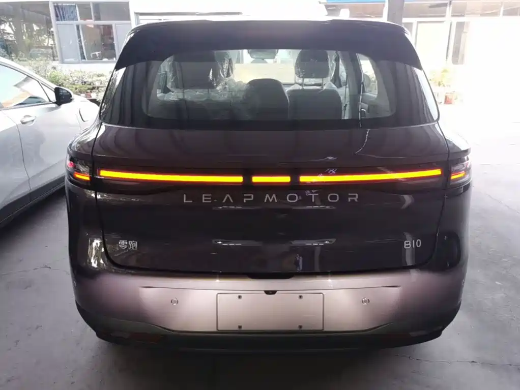 Photo 6 - Leapmotor B10