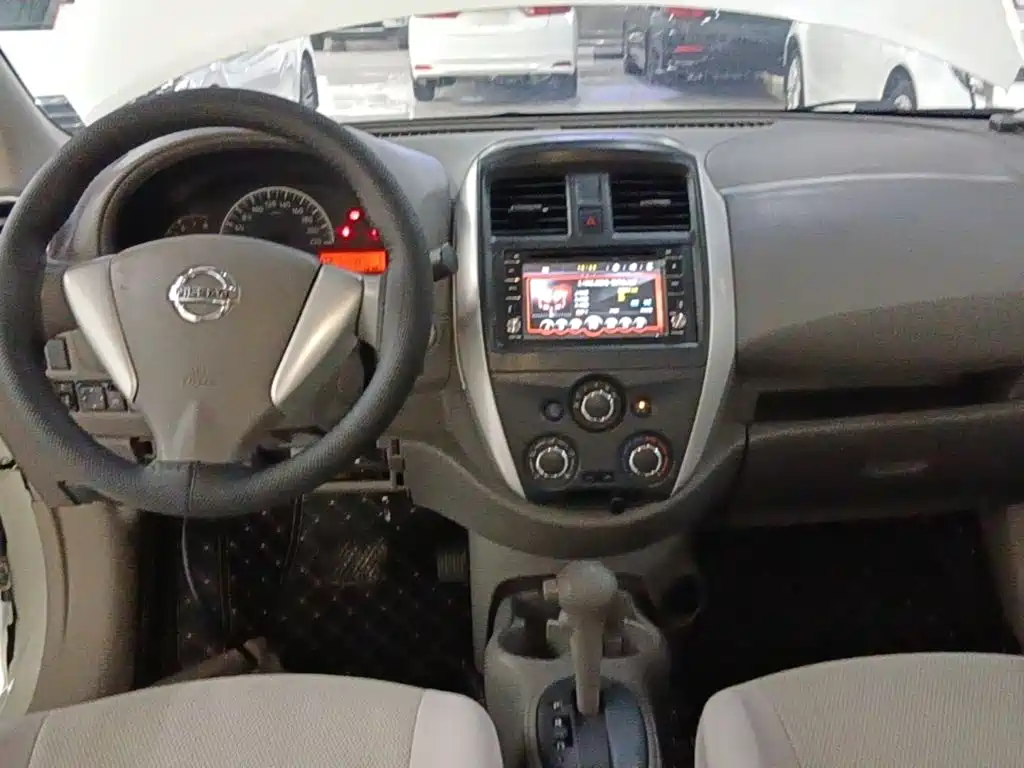 Nissan Sunny 2016 2015 1.5XE CVT Master Edition