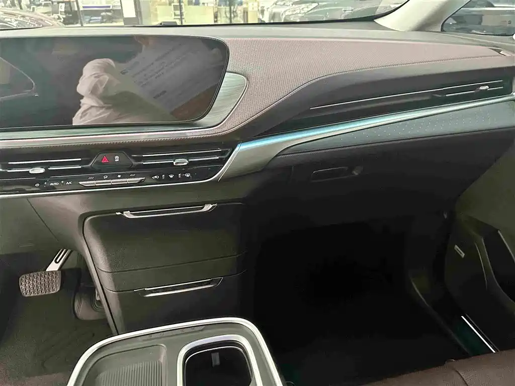 Buick Century 2024 2023 2.0T 6-Seat World Edition