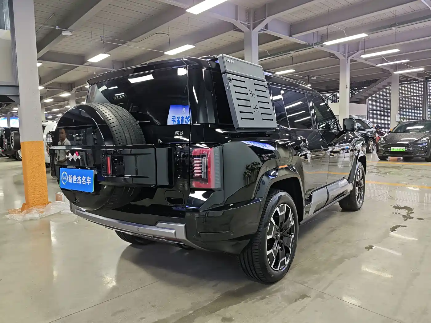Fang Cheng Bao Leopard 8 2025 2025 Zhiyong Flagship 7-Seater