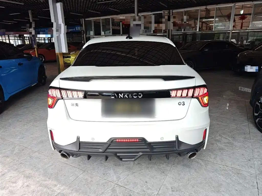 Lynk & Co 03 2021 2.0TD Auto Jin Champion Edition фото 6