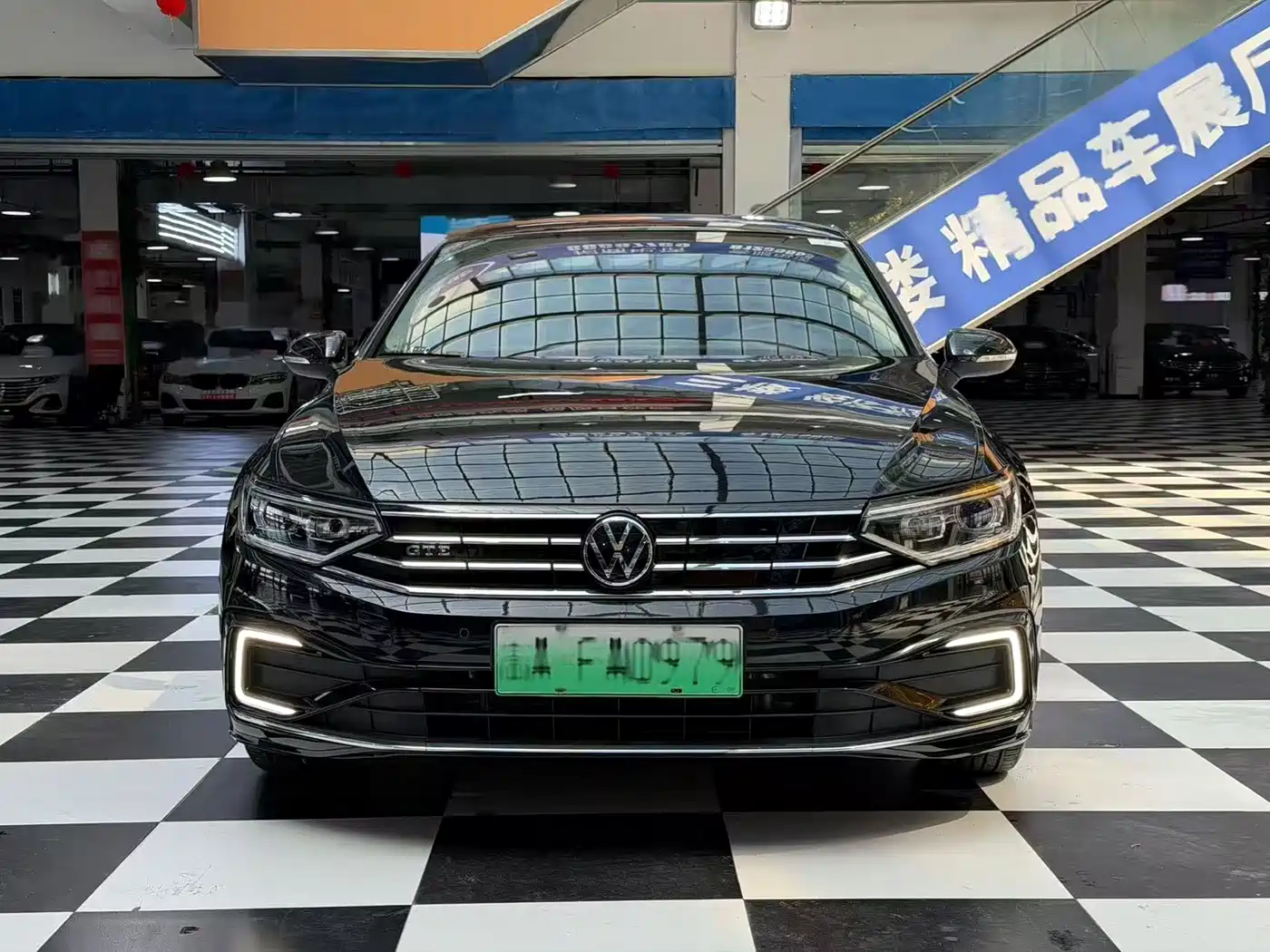 Volkswagen Magotan GTE Plug-in Hybrid 2022 GTE Luxury фото 2
