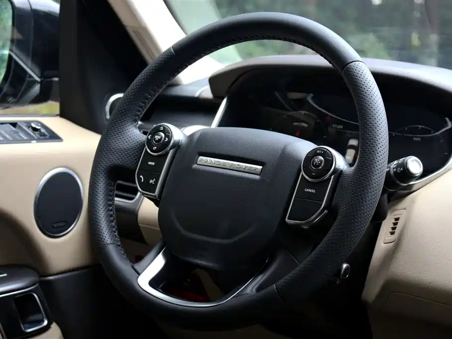 Photo 14 - Land Rover Range Rover Sport