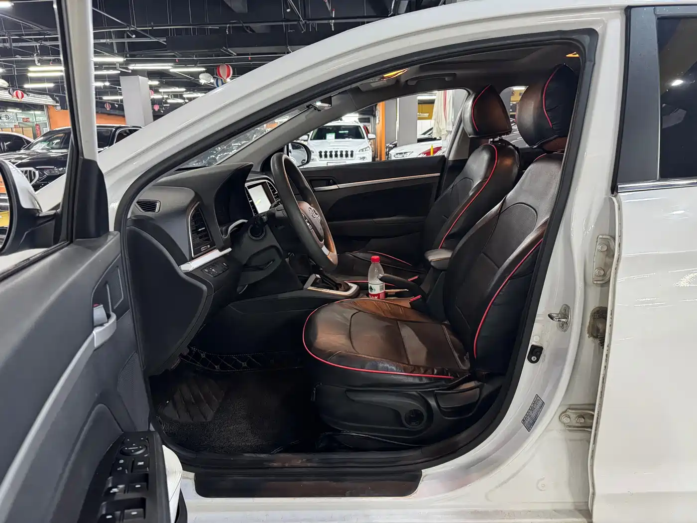 Hyundai Elantra 2016 Model 1.6L Automatic Smart Elite фото 3