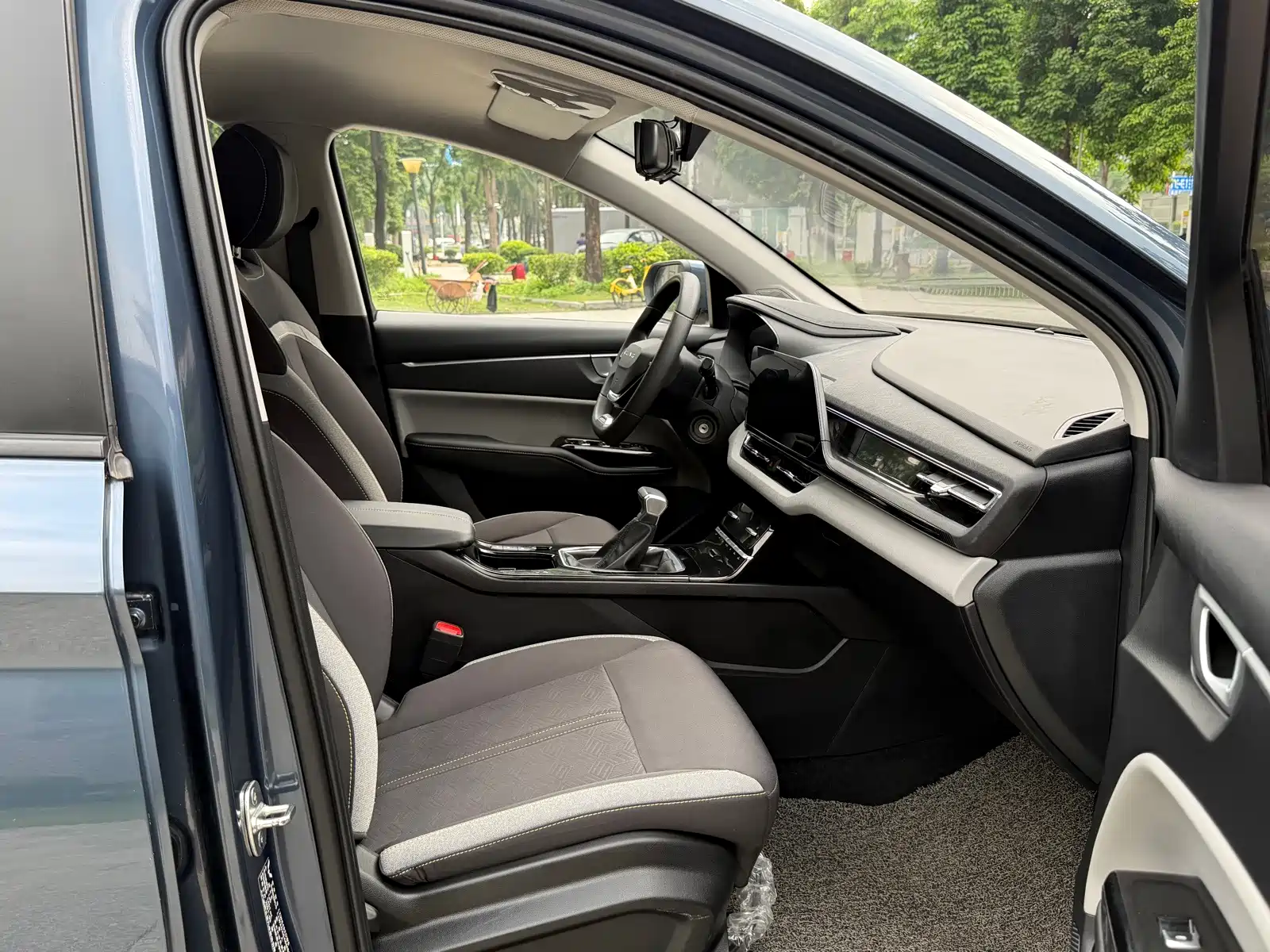Photo 11 - Wuling Motors Wuling Victory