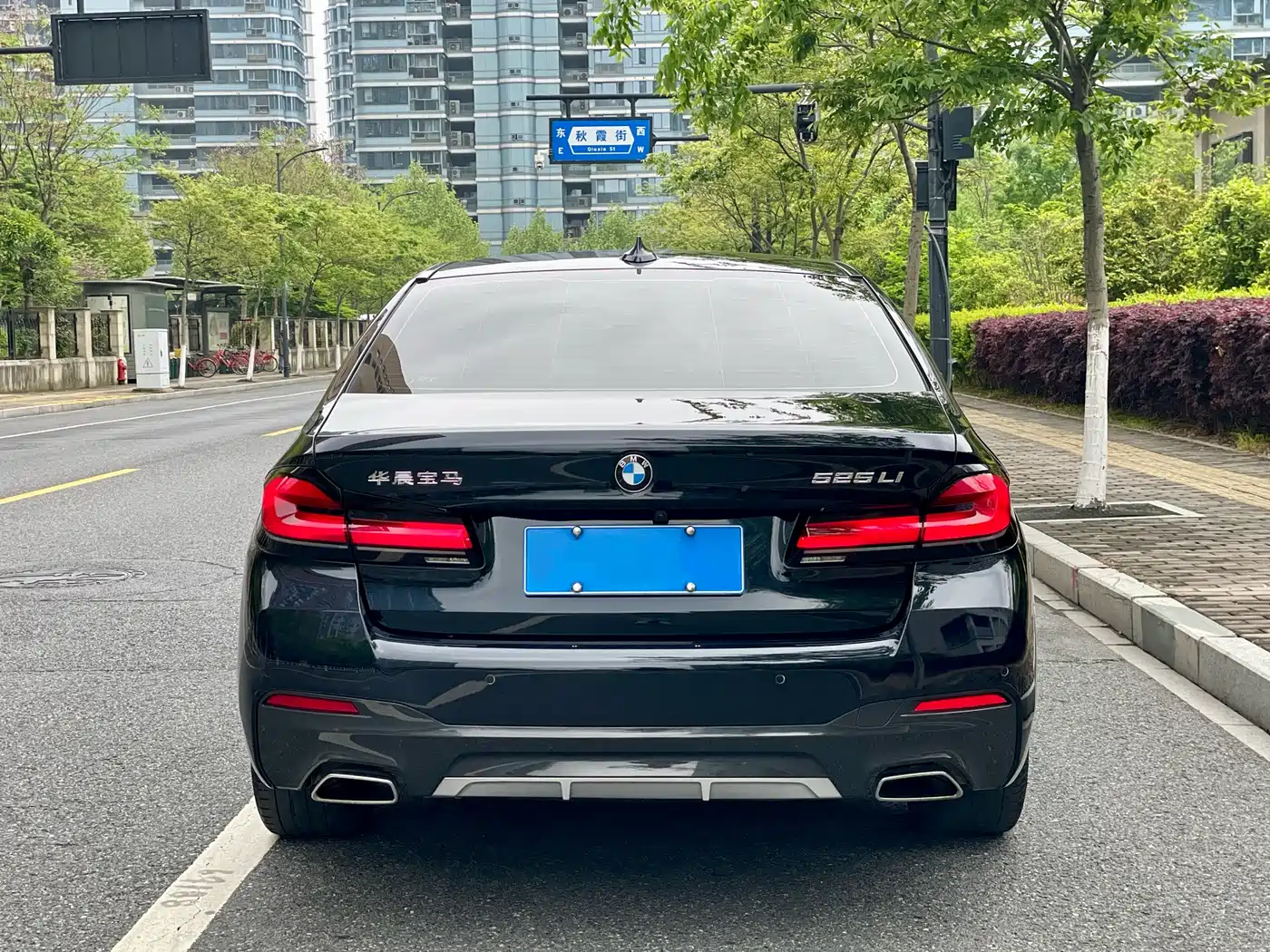 BMW 5 Series 2022 Model Second Facelift 525Li M Sport Package фото 6