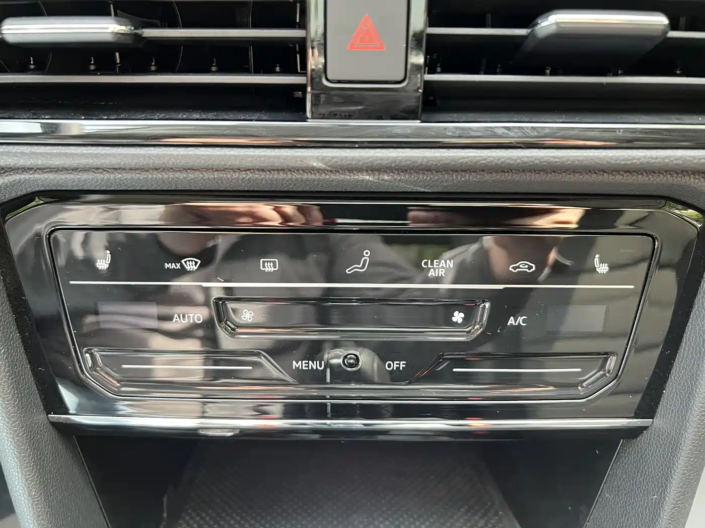 Volkswagen Tharu 2022 280TSI FWD Luxury Edition фото 19