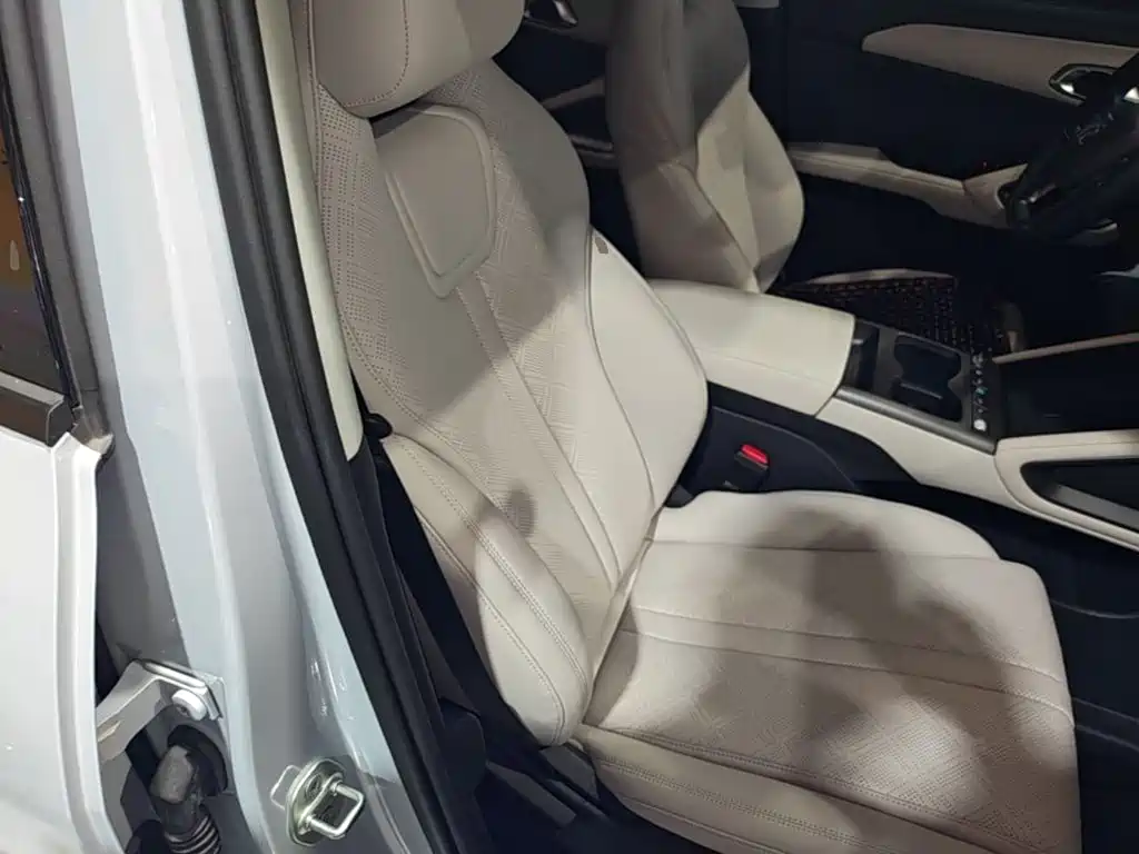 BYD Yuan UP 2026 2025 Smart Drive Edition 401KM Vitality Version