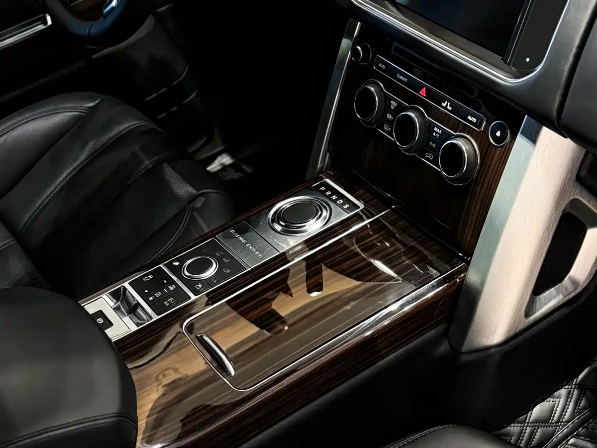 Land Rover Range Rover 2013 3.0 TDV6 Vogue фото 17