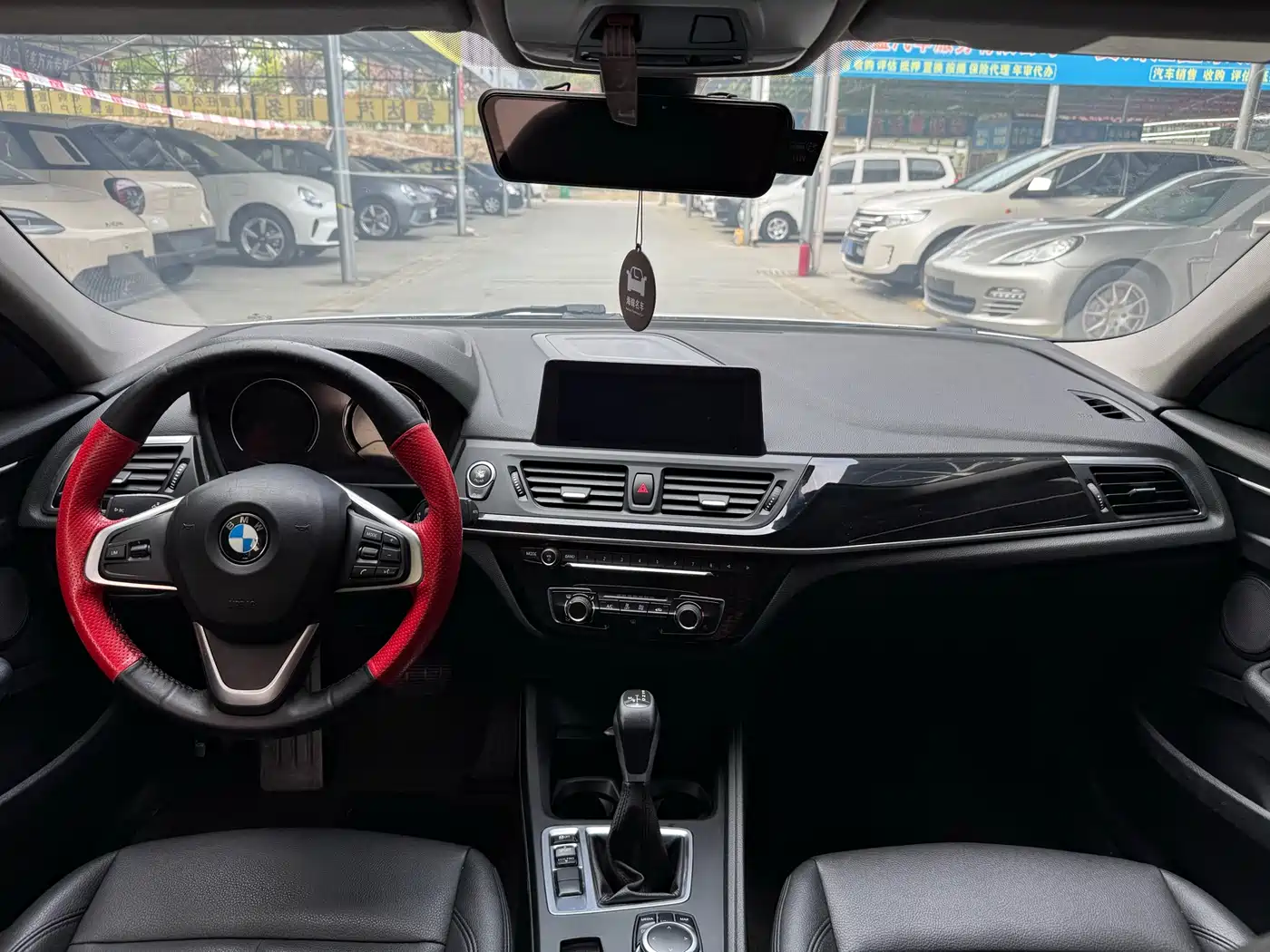 BMW 1 Series 2019 118i Fashion Edition фото 6