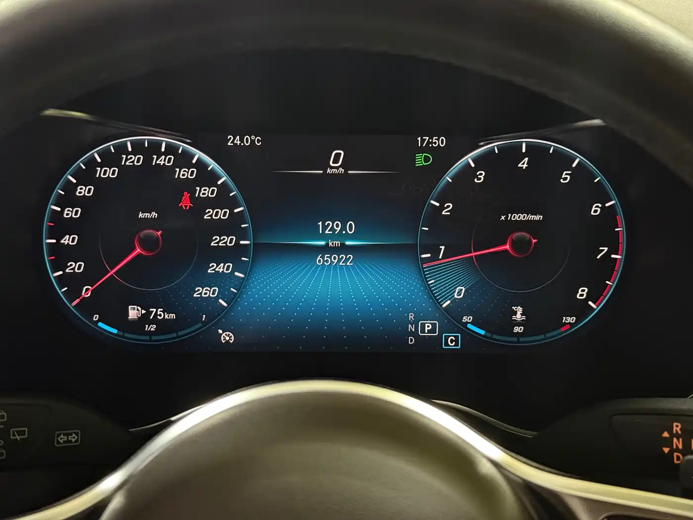 Mercedes-Benz GLC 2021 GLC 260 L 4MATIC Luxury фото 17