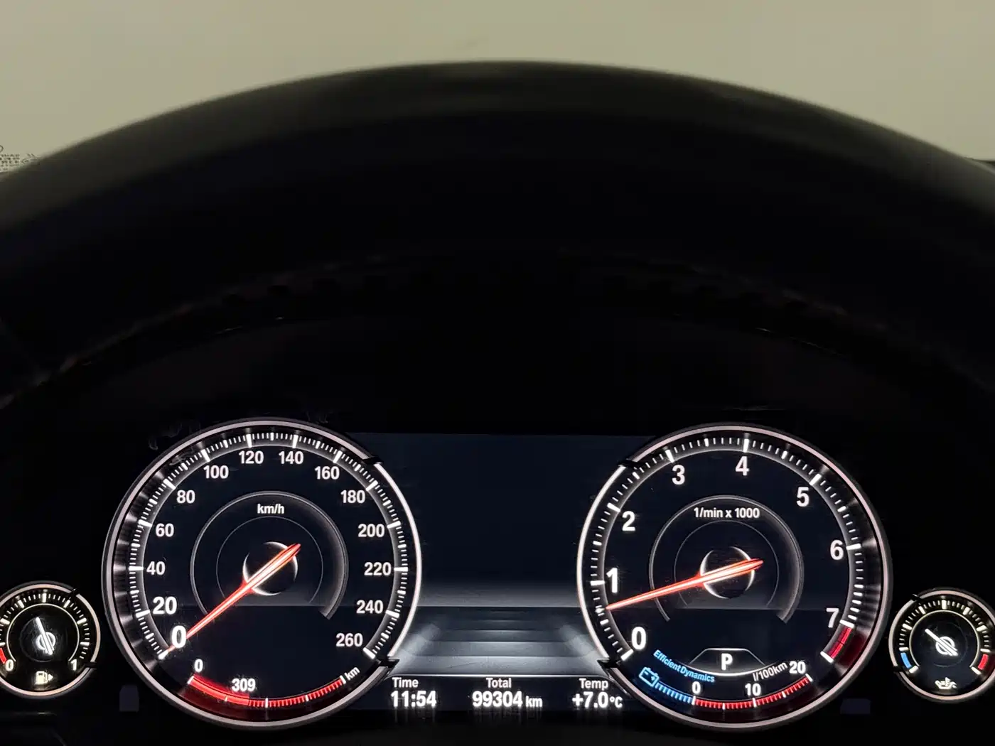 BMW 7 Series 2013 Model 740Li Leading фото 9