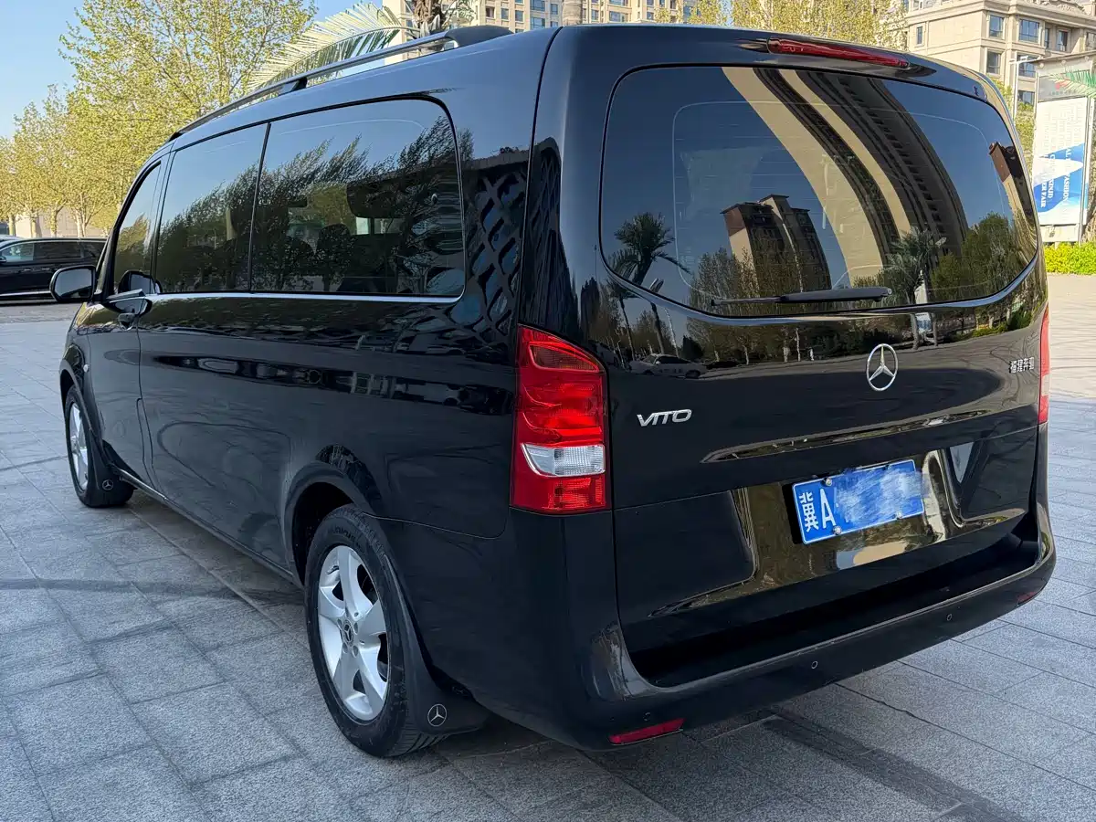 Mercedes-Benz Vito 2020 2.0T Elite Edition (7-seater) фото 3