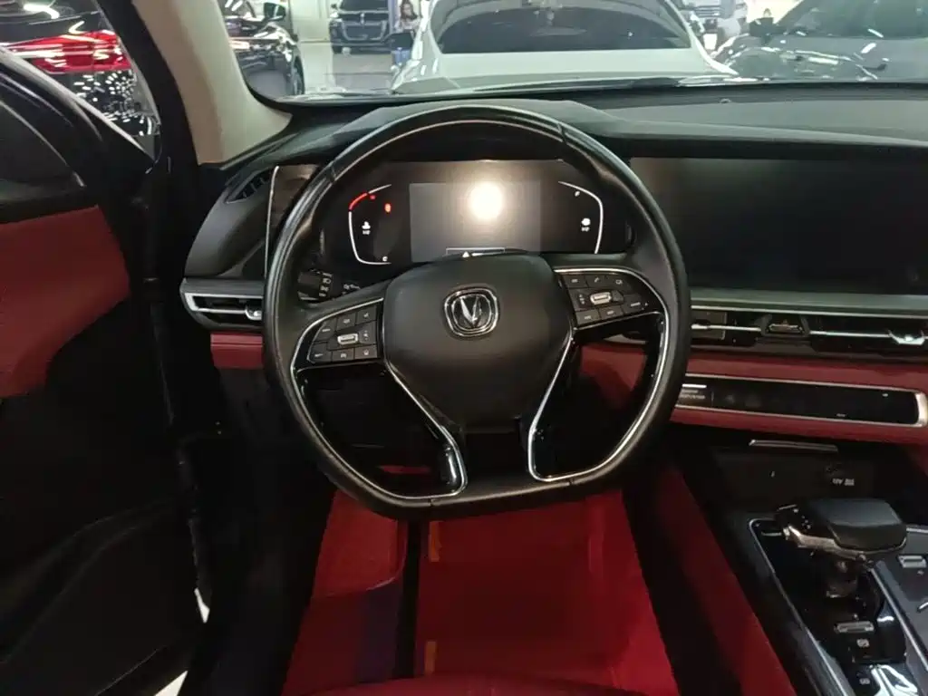 Фото 11 - Changan CS75 PLUS