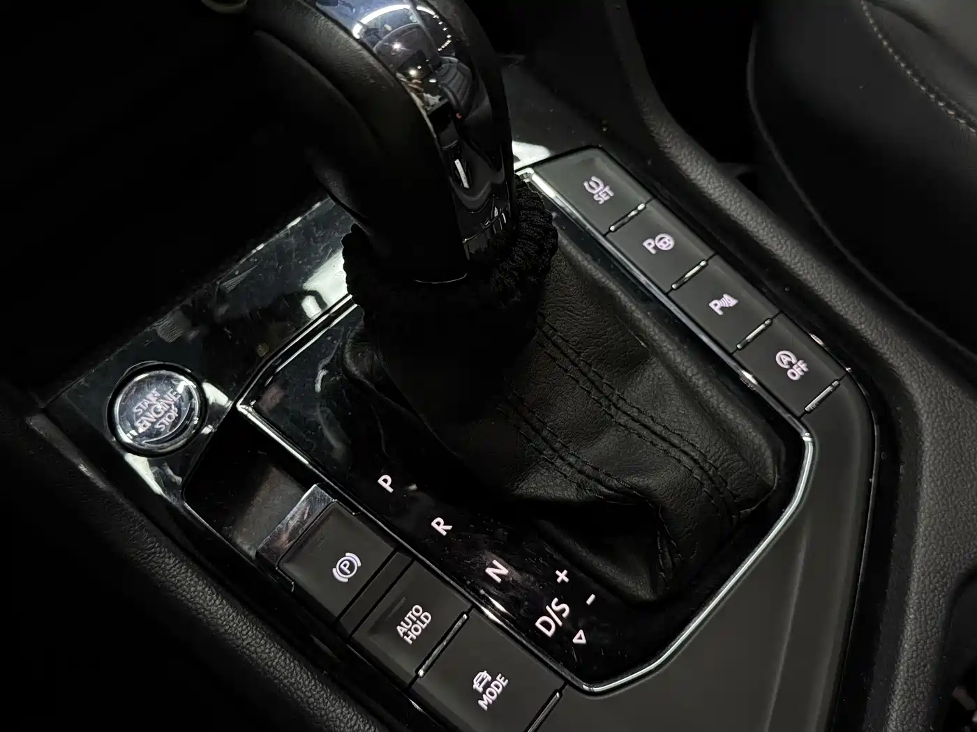 Volkswagen Tharu 2019 Model 280TSI 2WD Flagship Edition China VI фото 14