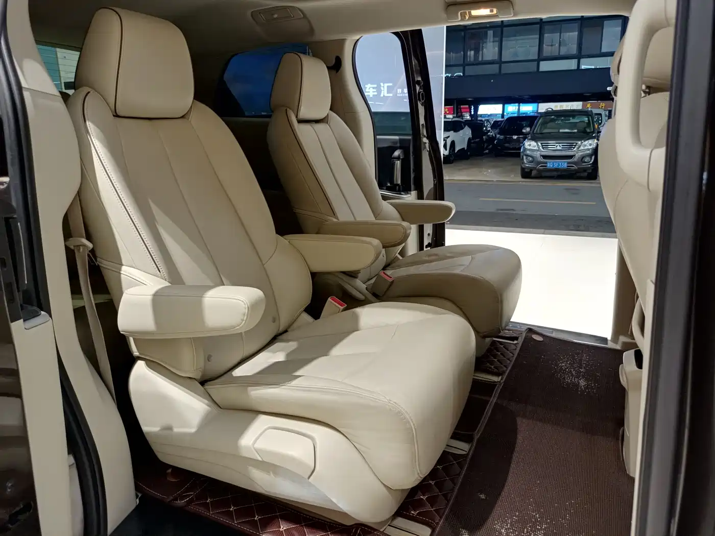 Buick GL8 2020 Model Land Business Class 652T Luxury фото 12