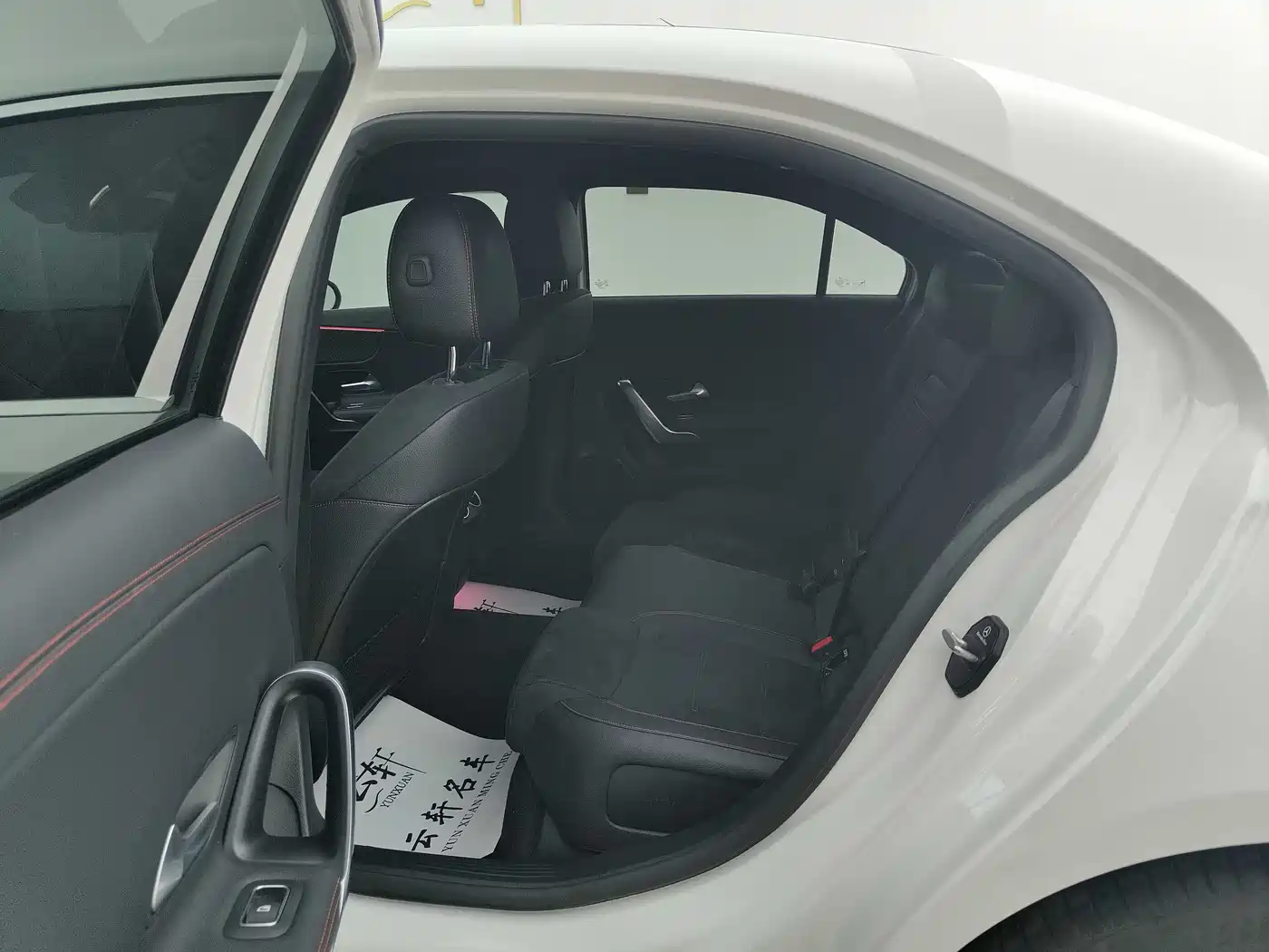Mercedes-Benz A-Class 2025 A 200 L Fashion Edition фото 8