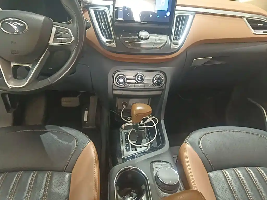 Soueast DX7 2017 2017 1.5T Automatic Luxury