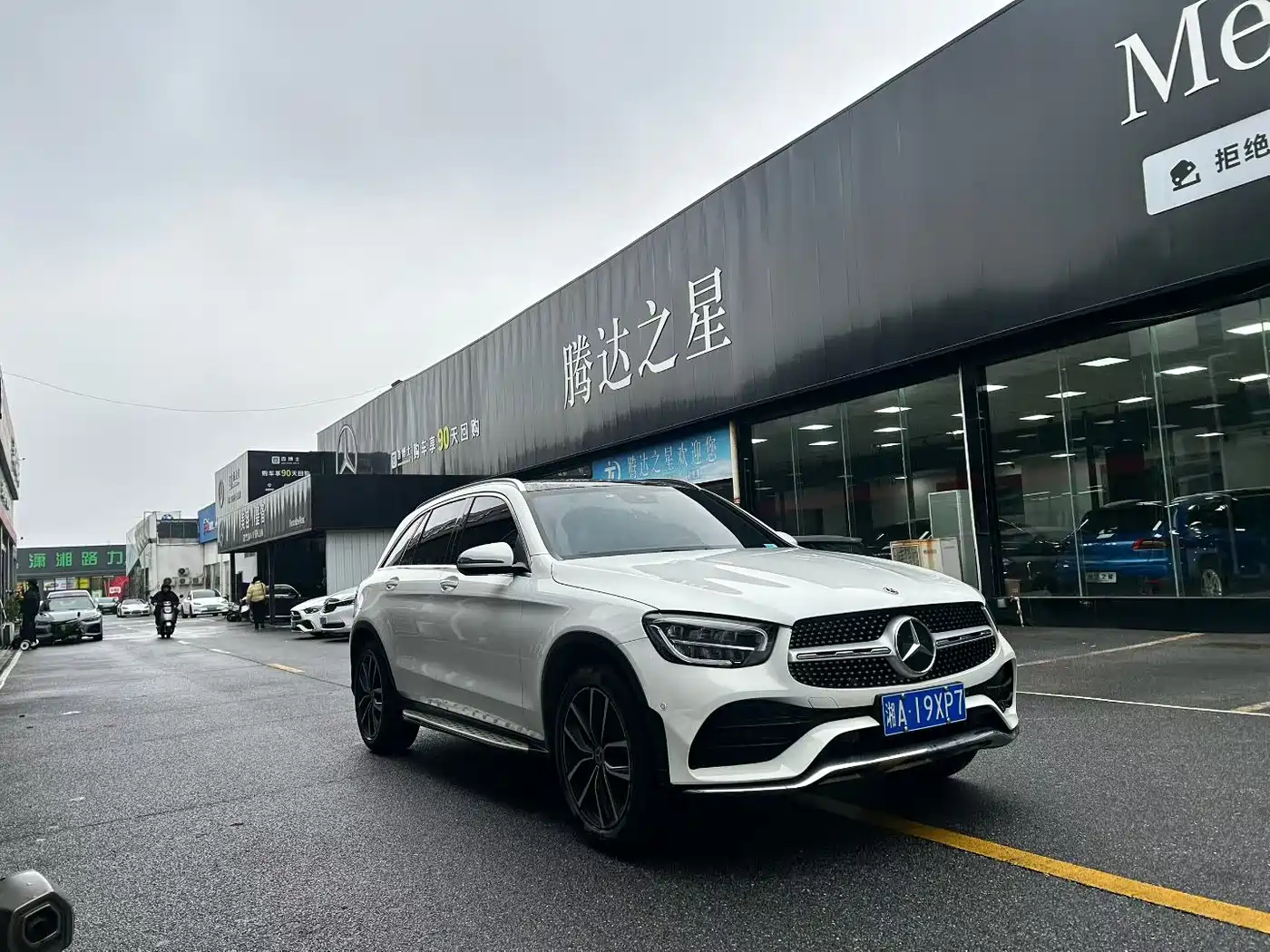 Mercedes-Benz GLC 2021 GLC 300 L 4MATIC Sporty фото 3