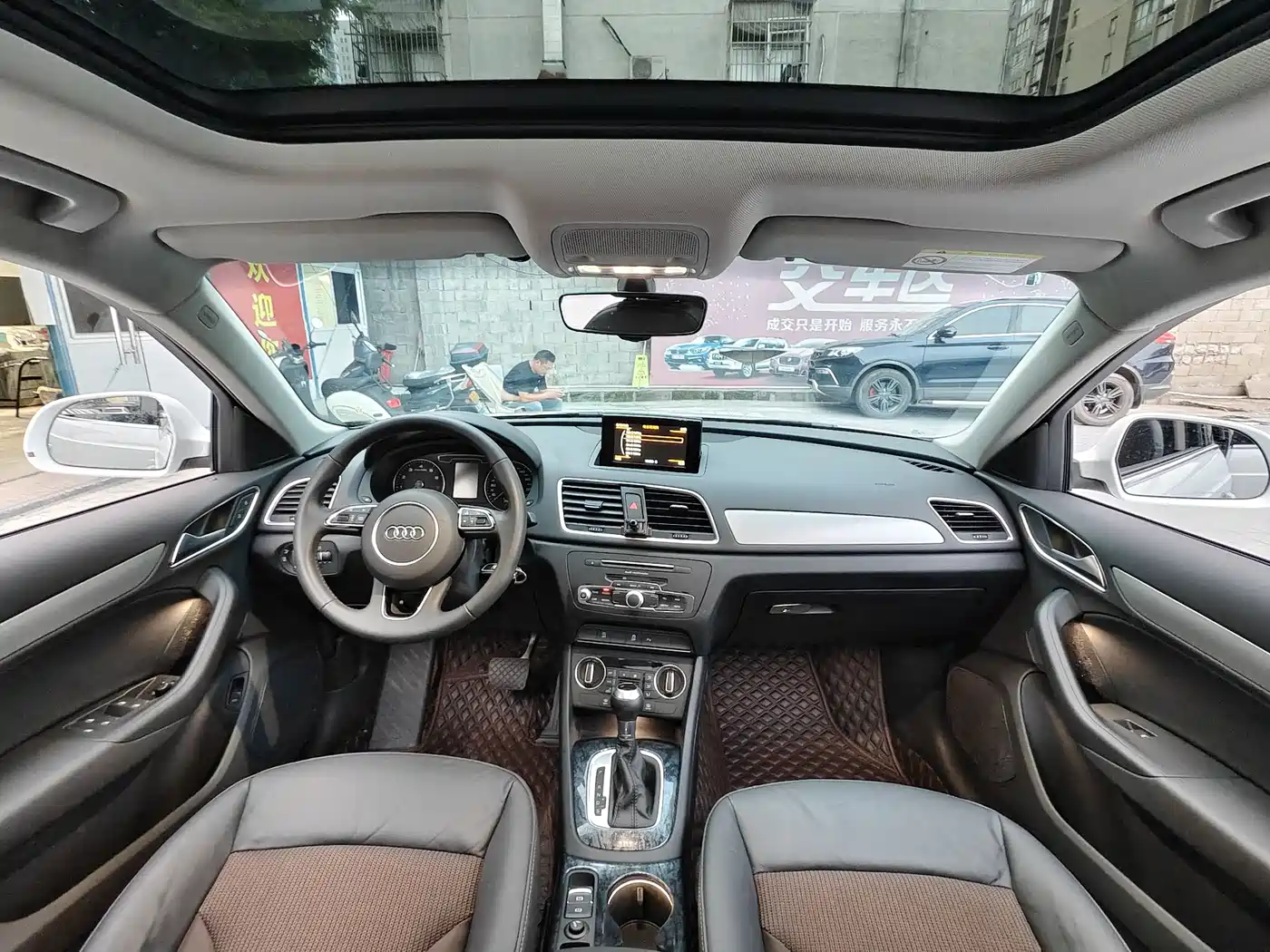 Audi Q3 2018 30th Anniversary Edition 30 TFSI Fashion фото 6