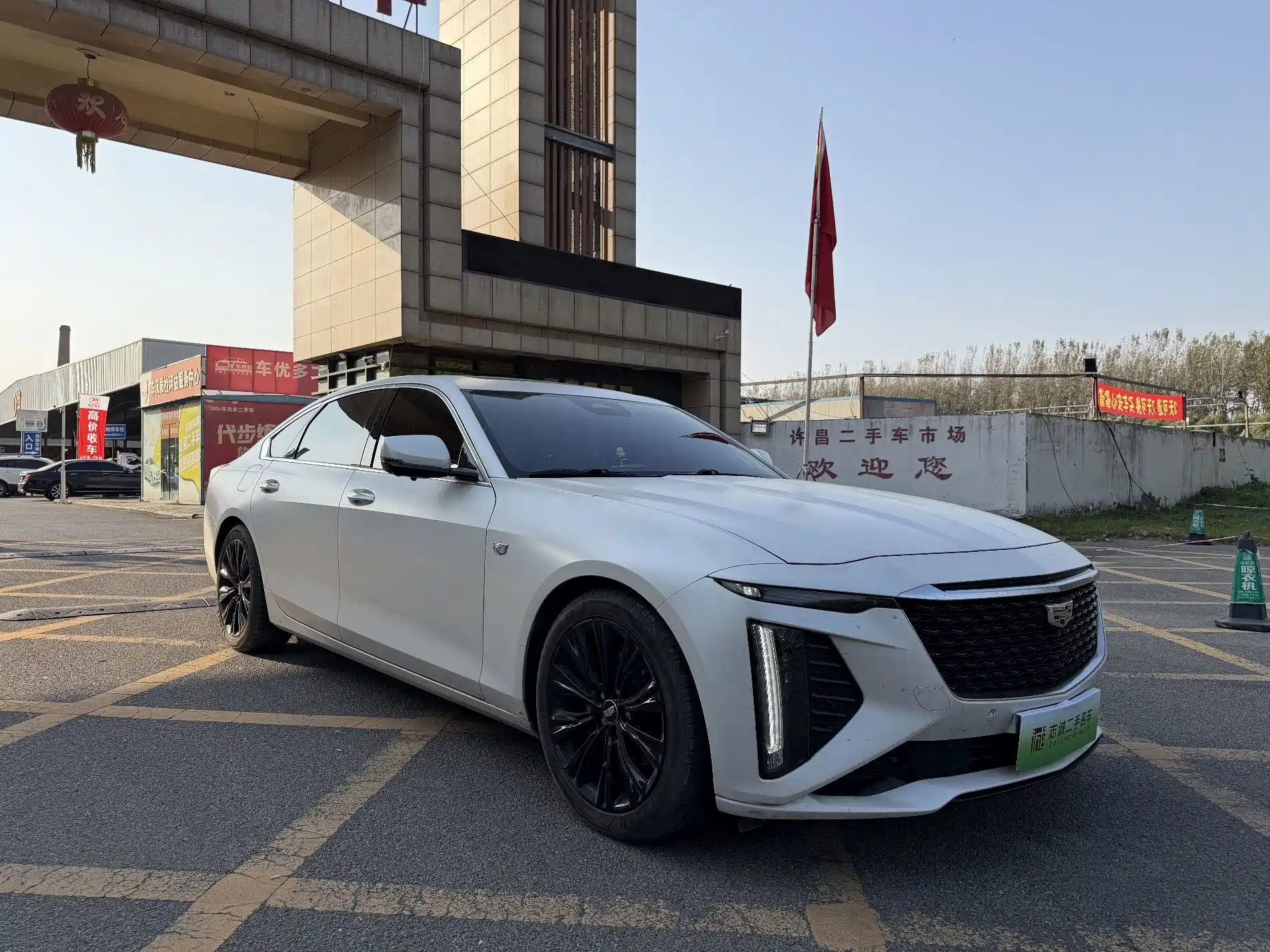 Фото 2 - Cadillac CT6