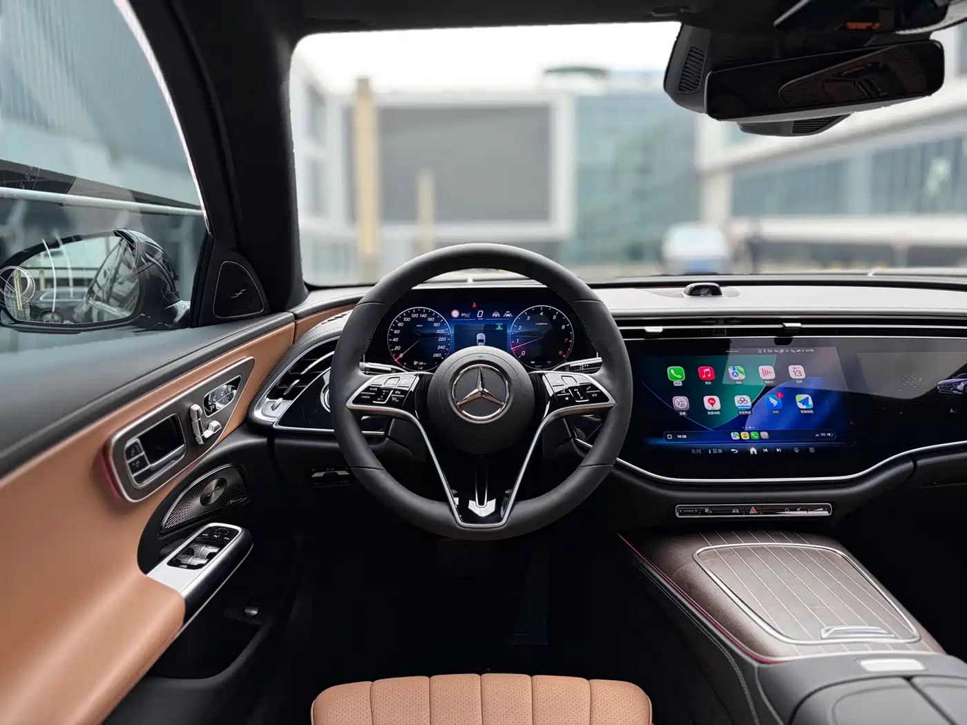 Mercedes-Benz E-Class 2025 E 300 L Luxury фото 12