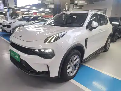 Lynk & Co 01