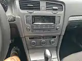 Фото 5 - Volkswagen Golf