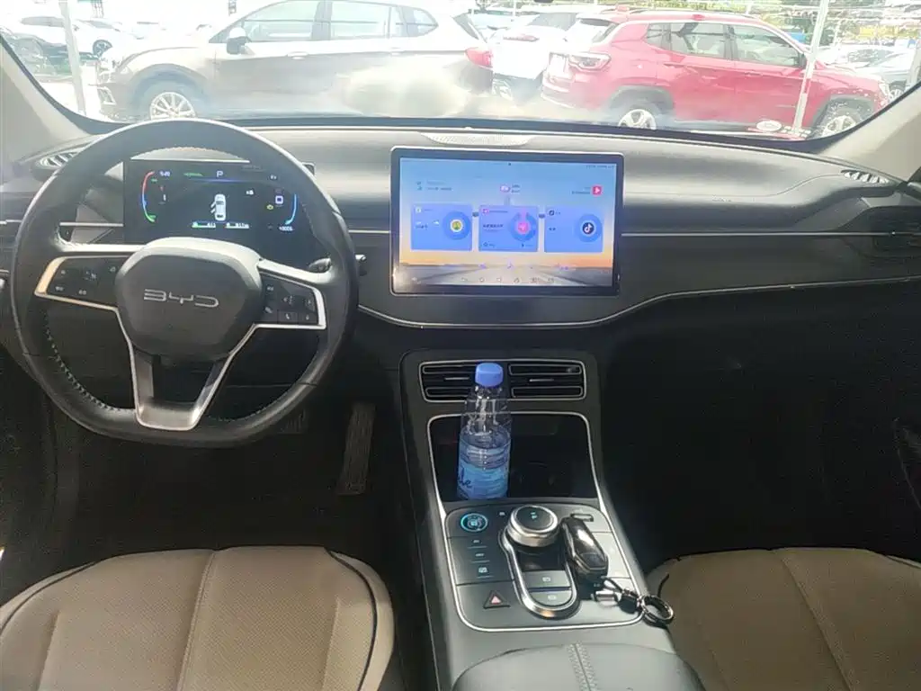 BYD Destroyer 05 2024 Glory Edition DM-i 55KM Luxury фото 10