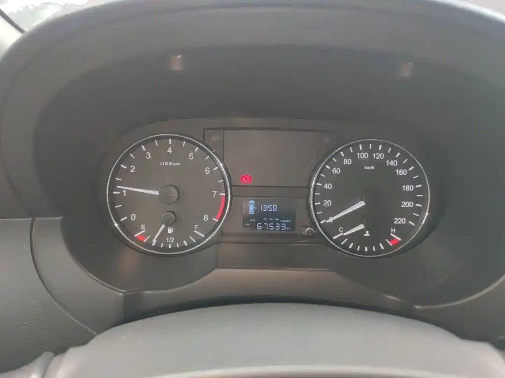 JAC Refine M3 2018 2018 IKEA Edition 1.6L Luxury Smart