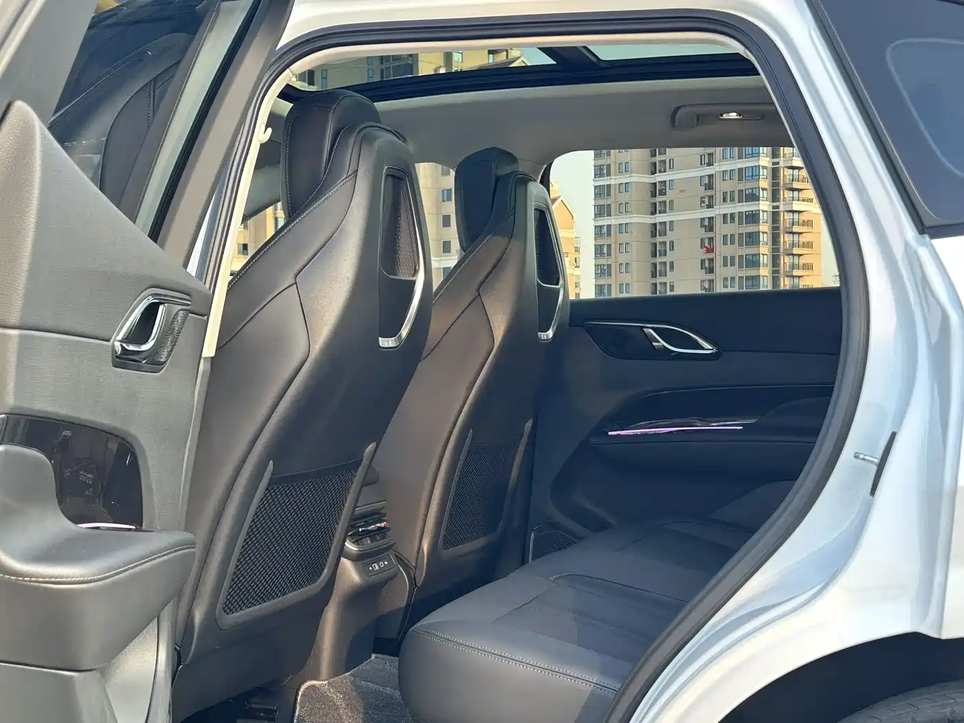 Hongqi HS3 2023 1.5T 2WD Virtue Edition фото 5